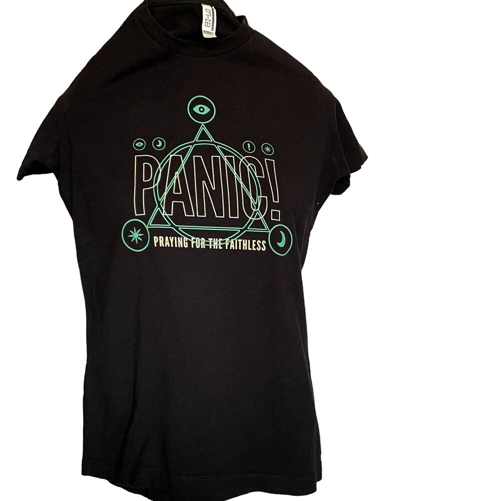 Ei-Lo PANIC! At the Disco Praying for the Faithless t-shirt  size Medium black